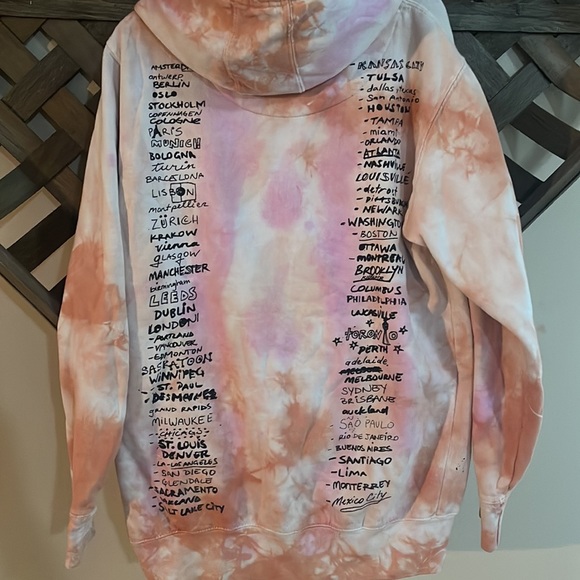 Shawn Mendes The Tour Tie-Dye Hoodie Unisex Size Small Great Condition!! - Picture 6 of 7